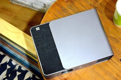 1400流明当贝投影F1测评 强大资源优势下的巨屏视界与智能语音体验